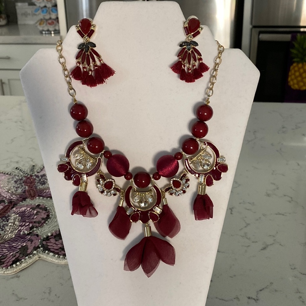 INC Necklace & Earrings Set